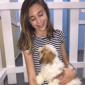 Meet your Posher, Skyla